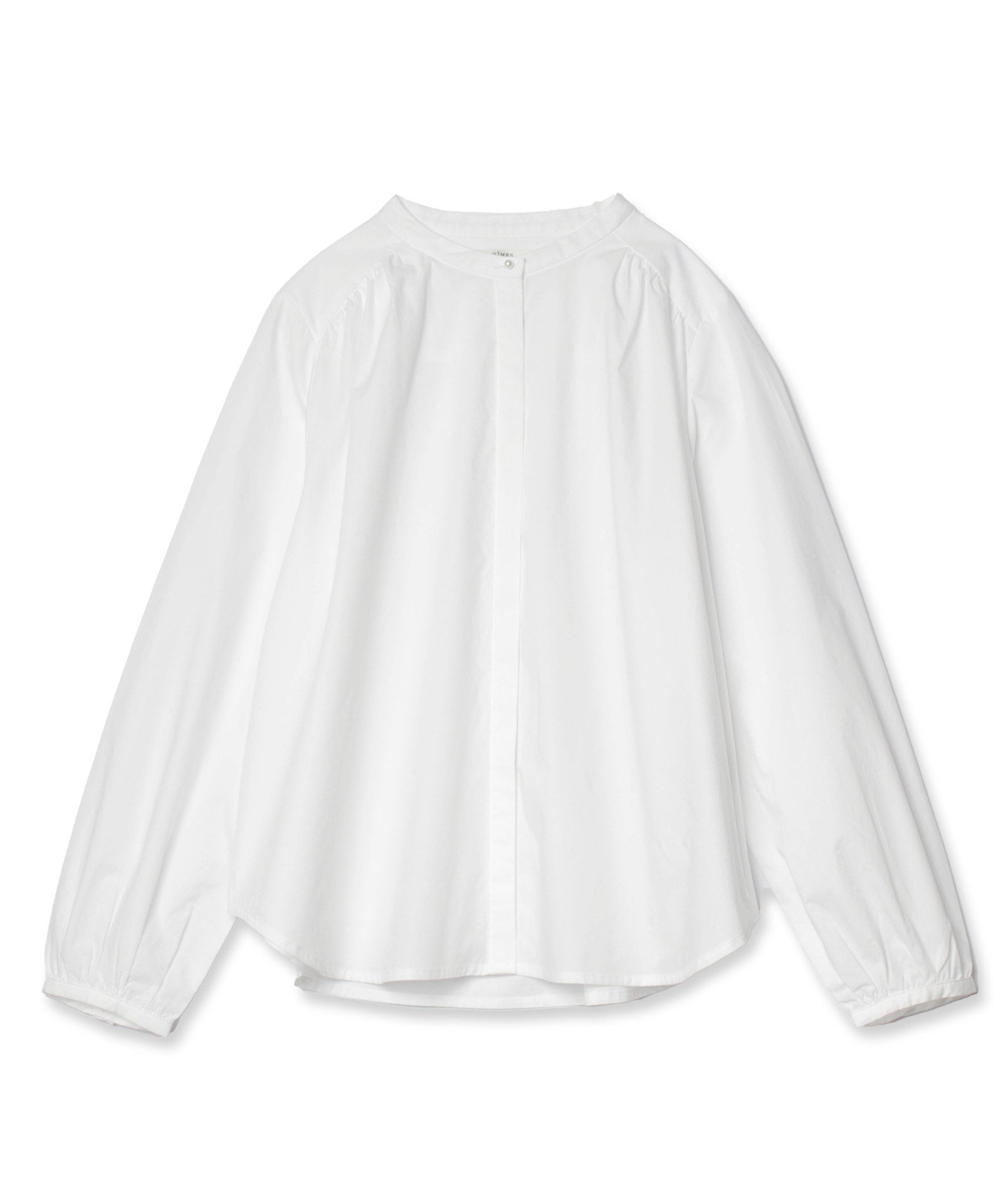 パールボタンスタンドカラーブラウス