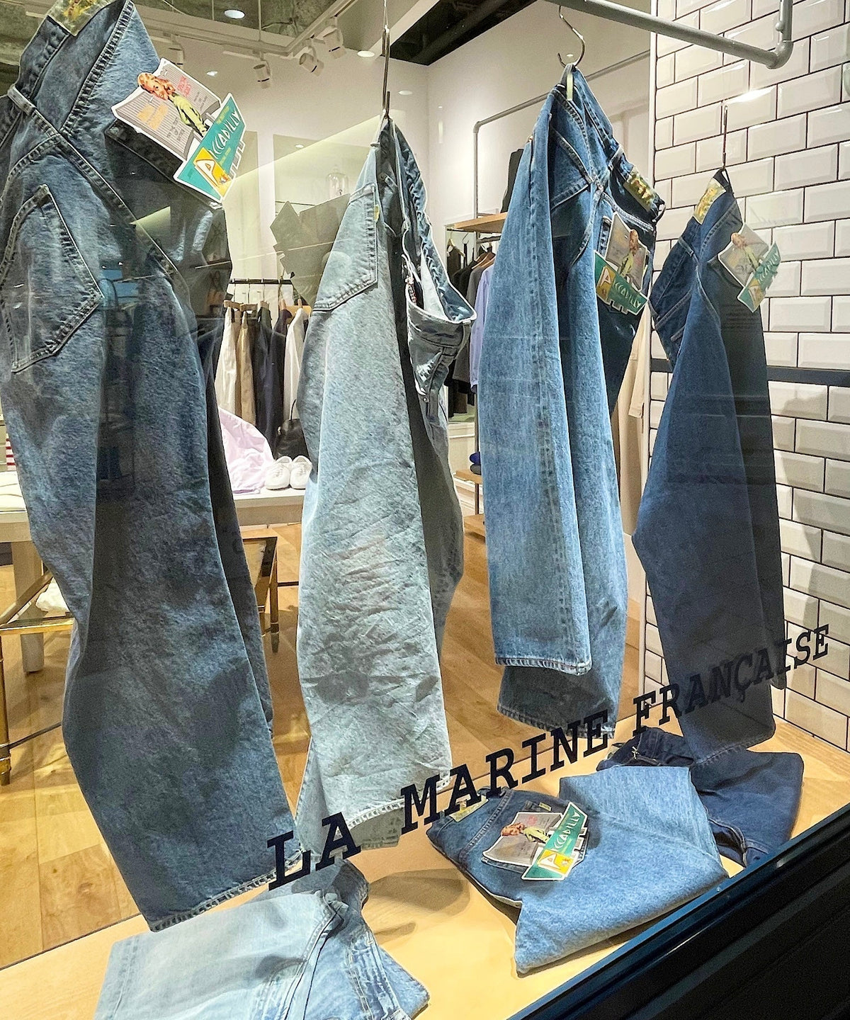 2.13 PICCADILLY — LA MARINE FRANCAISE