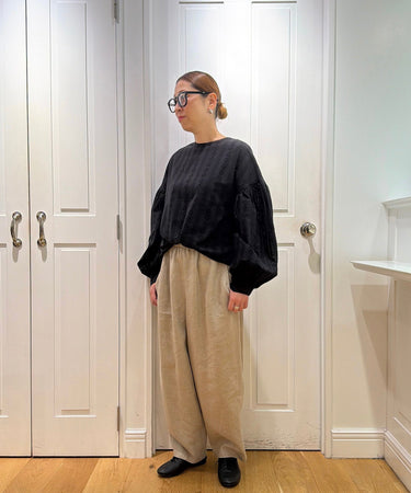 8.29  une blouse