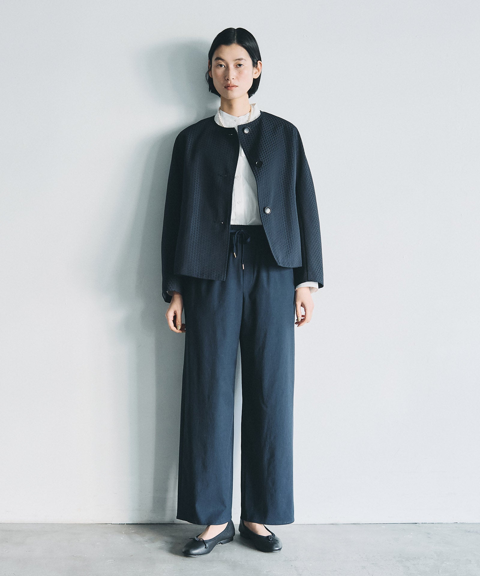 ストレッチイージーストレートパンツ