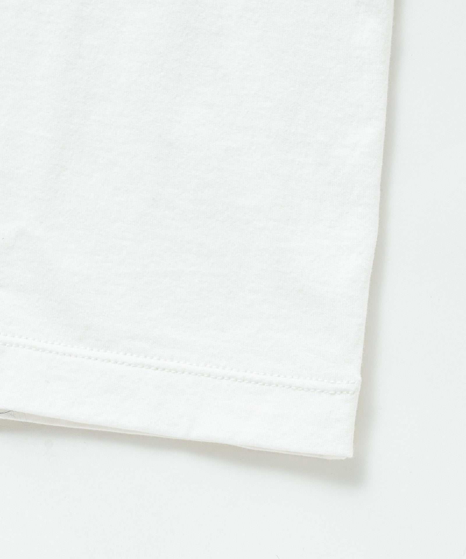 【 LA HUTTE】別注 VACANCE Tシャツ