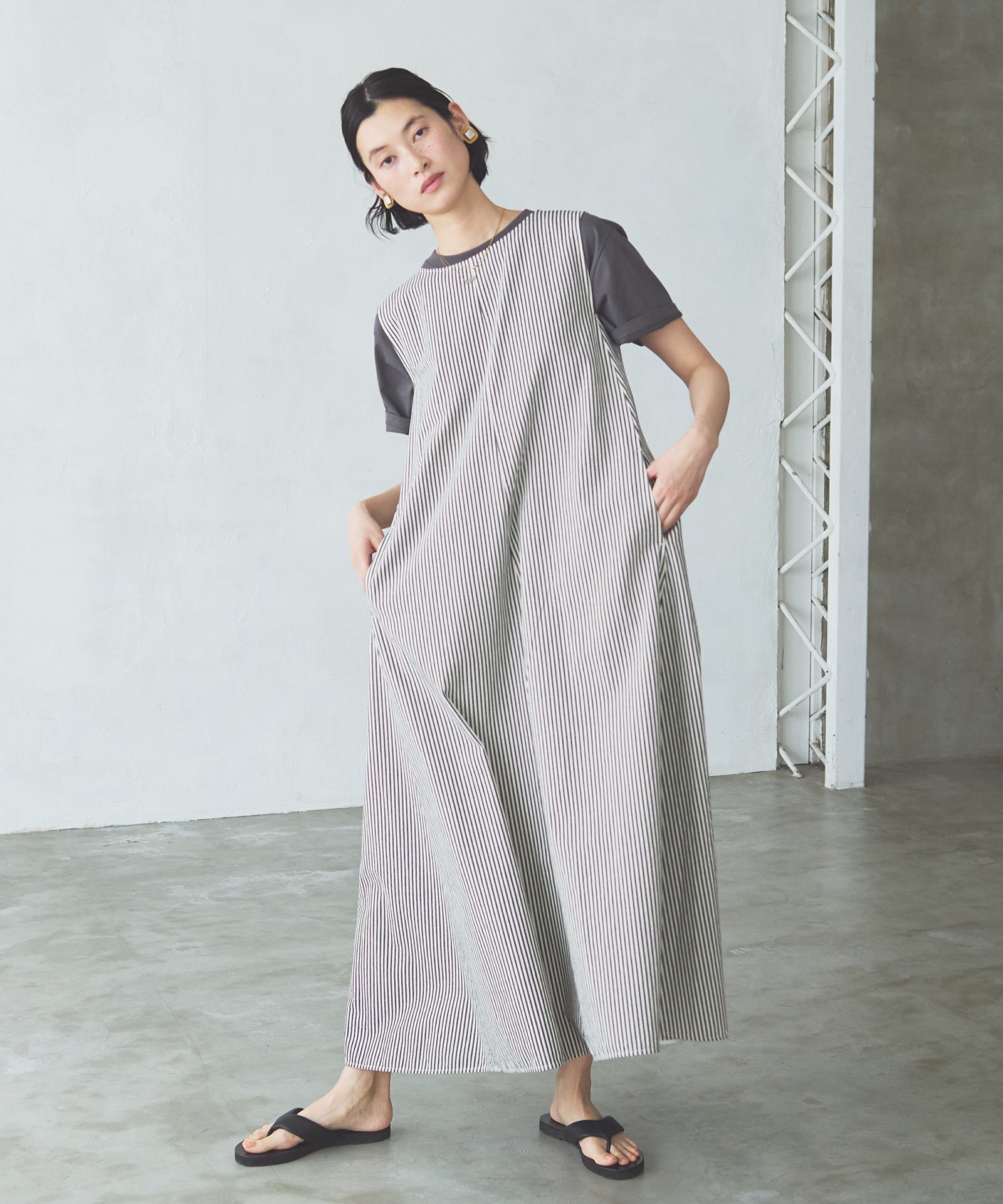 AMITIÉSプリントTシャツ