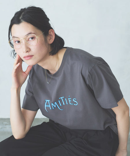 AMITIÉSプリントTシャツ