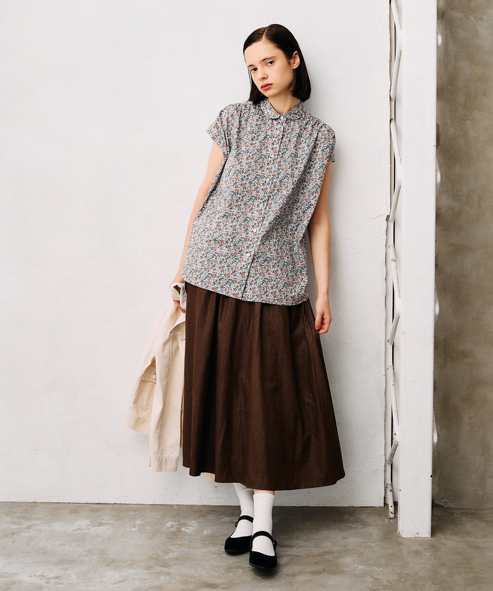 ＜8月発売予定＞ラウンドカラーLIBERTYシャツ