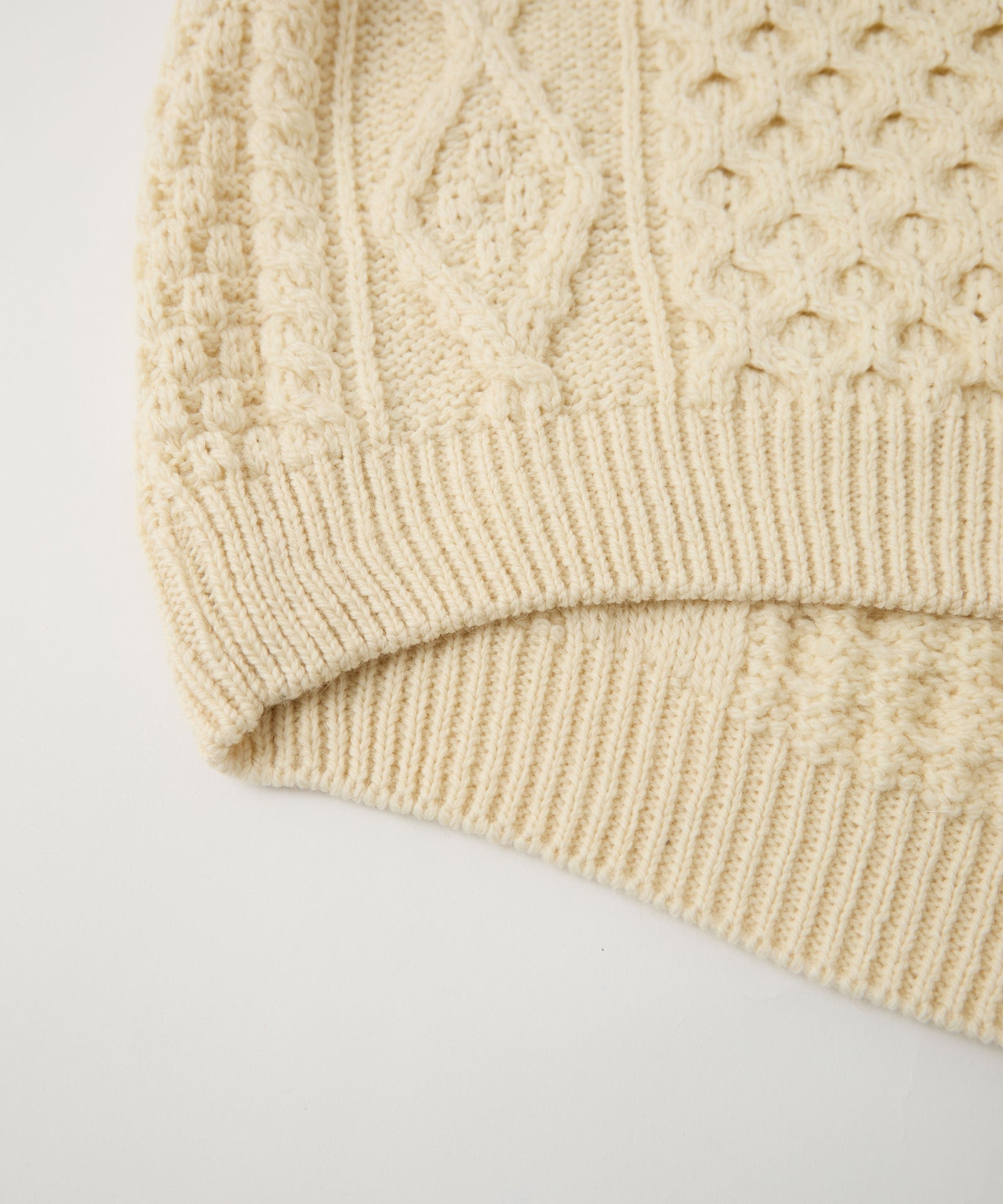 【Aran Woollen Mills】ニット