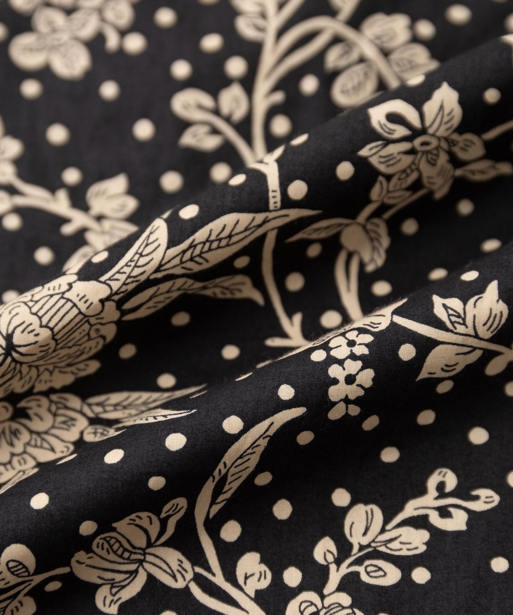 LIBERTYプリントボウタイシャツ