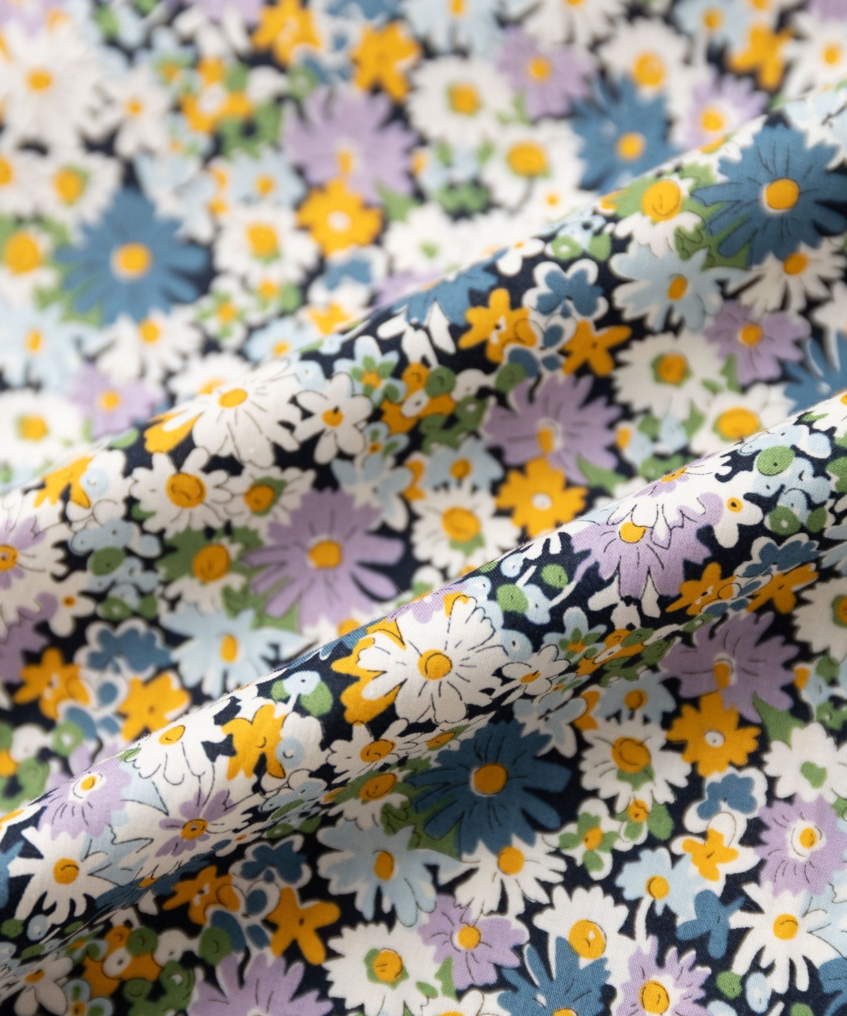 LIBERTYプリントボウタイシャツ