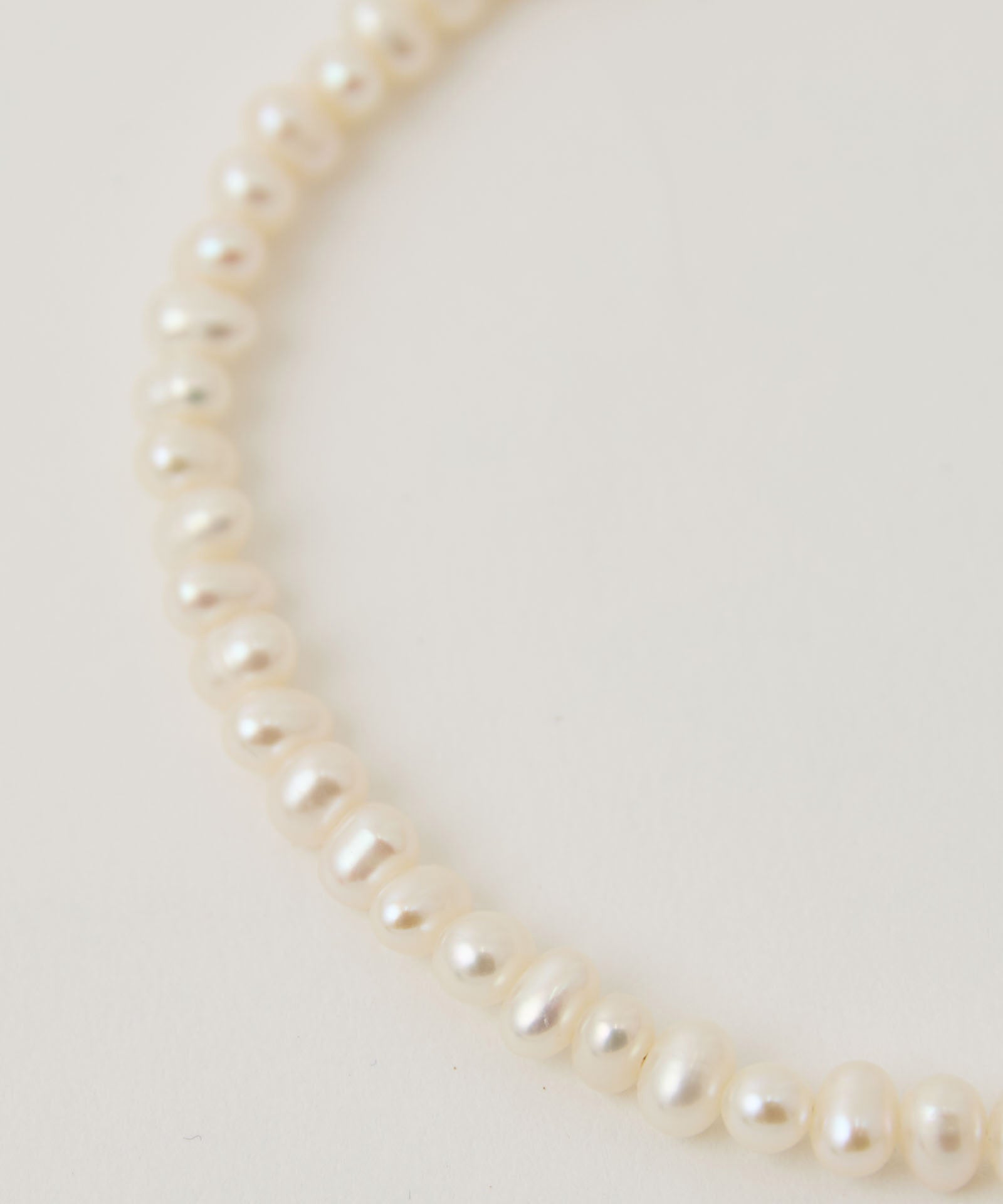 【Porter des boutons 】 小粒パールショートネックレス