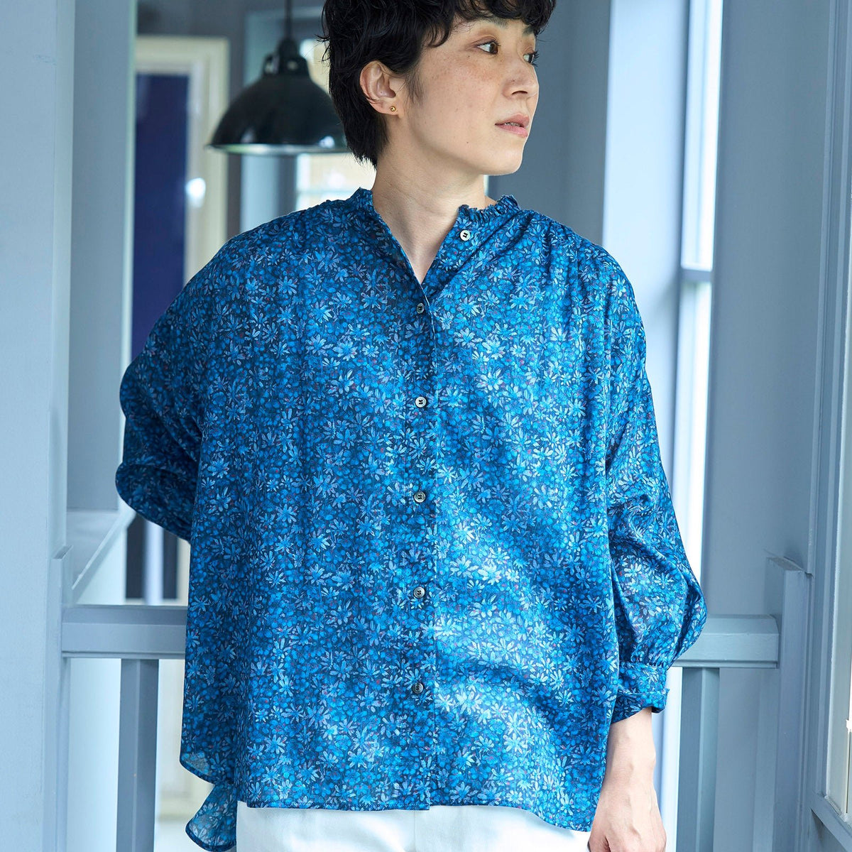 LA MARINE FRANCAISE リバティプリント　衿フリルシャツ LA MARINE FRANCAISE リバティプリント 衿フリルシャツ - メルカリ