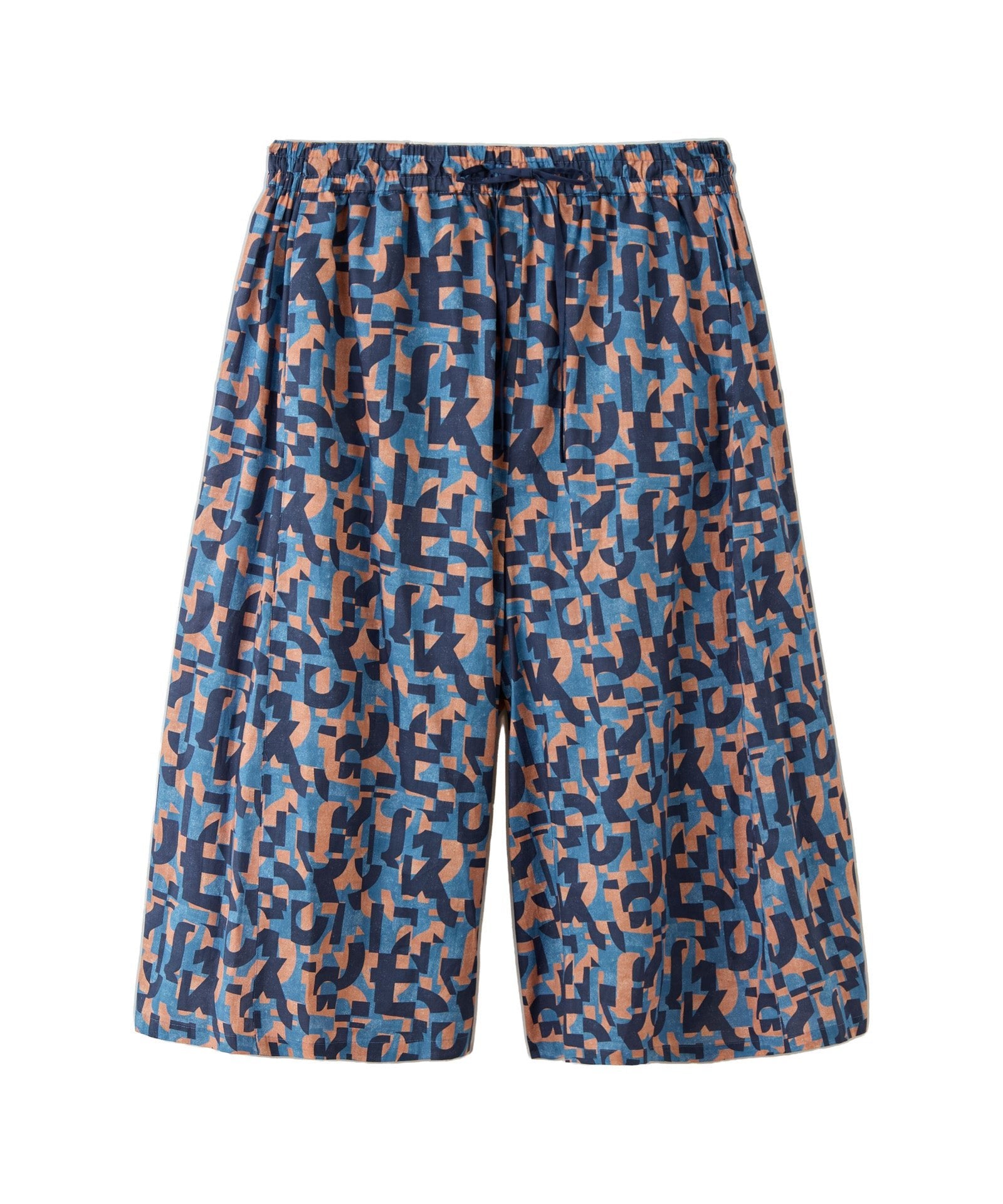 リバティアルファベットプリントフレアーパンツ