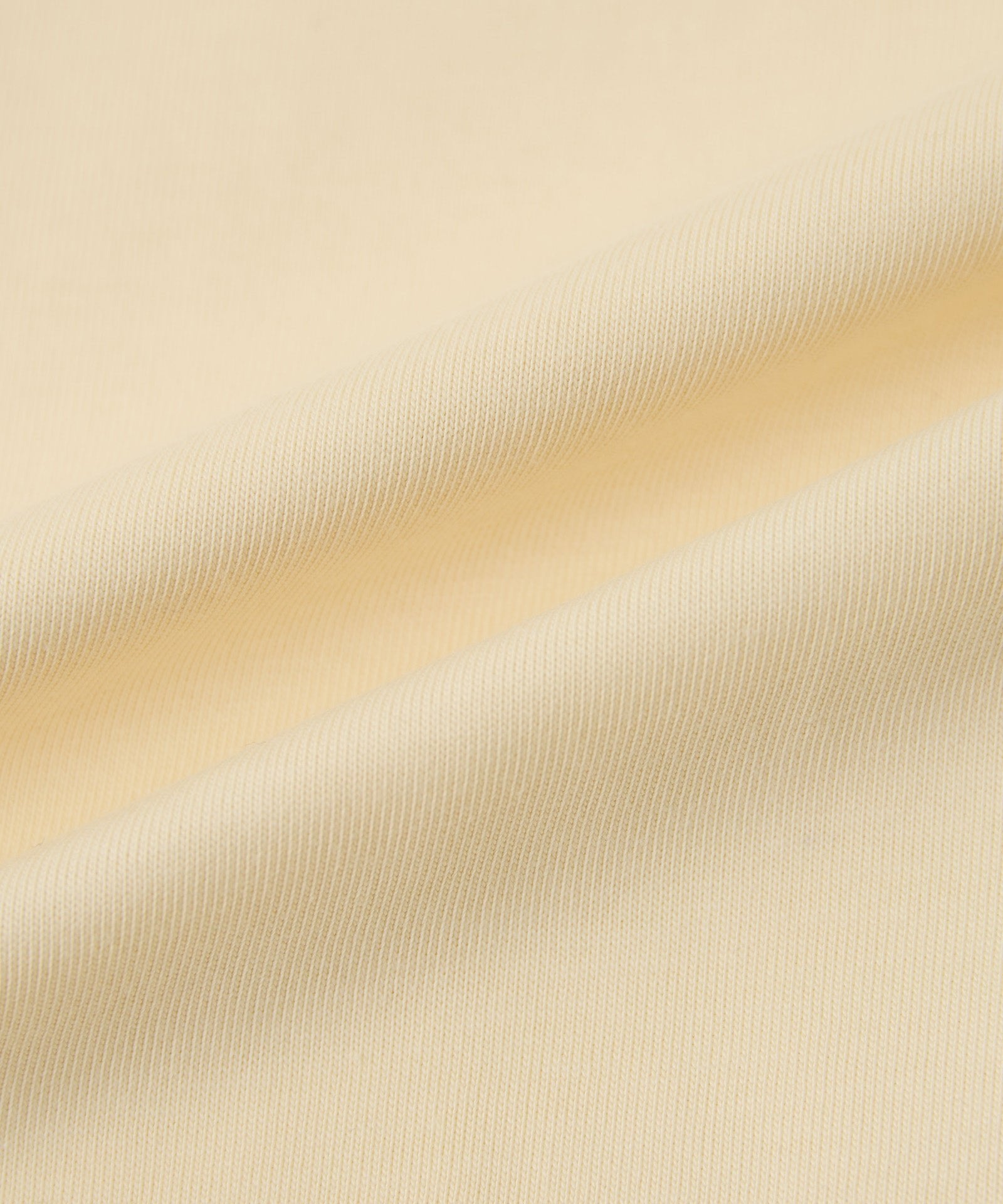 バックタックプルオーバー