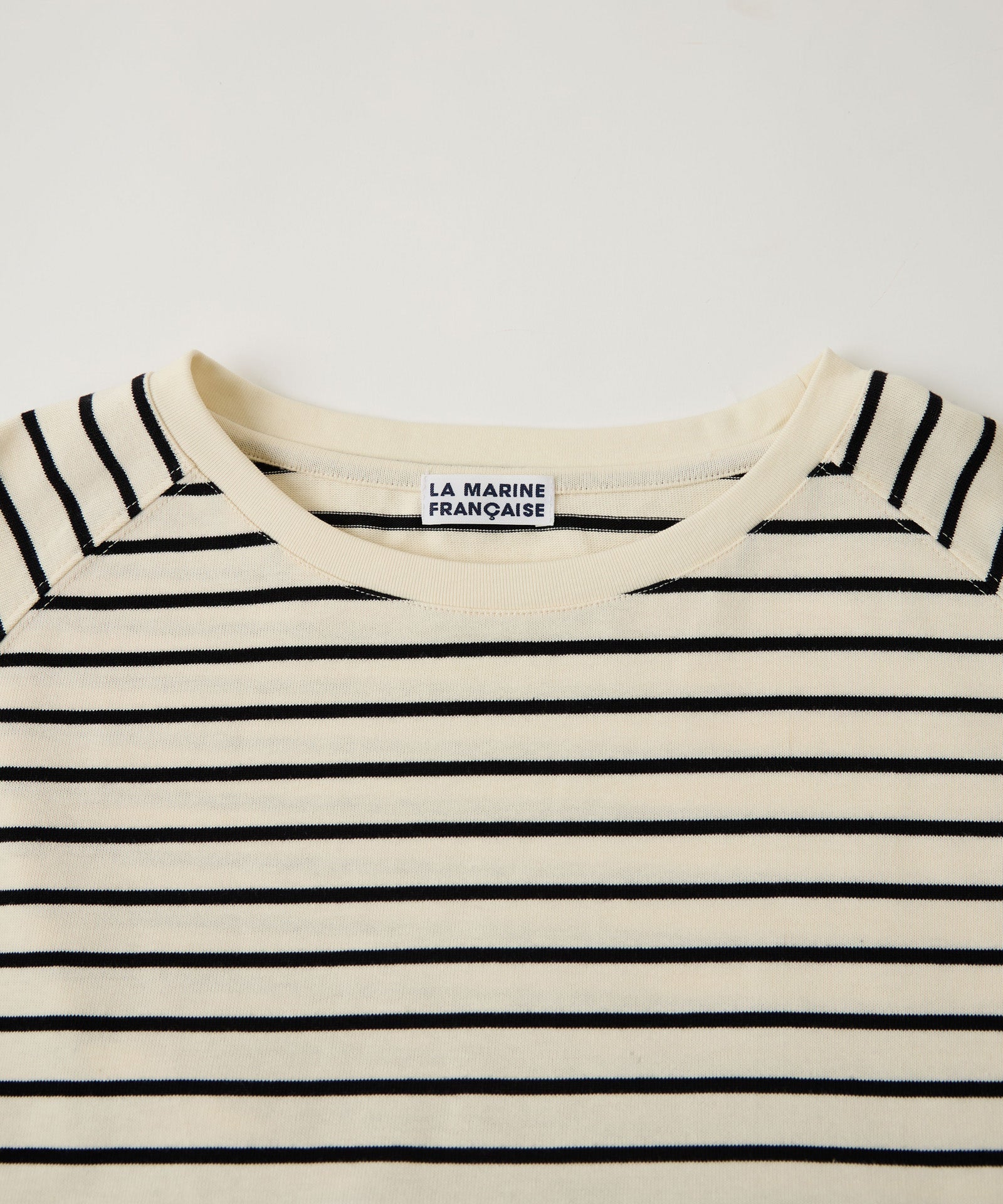 バックタックプルオーバー