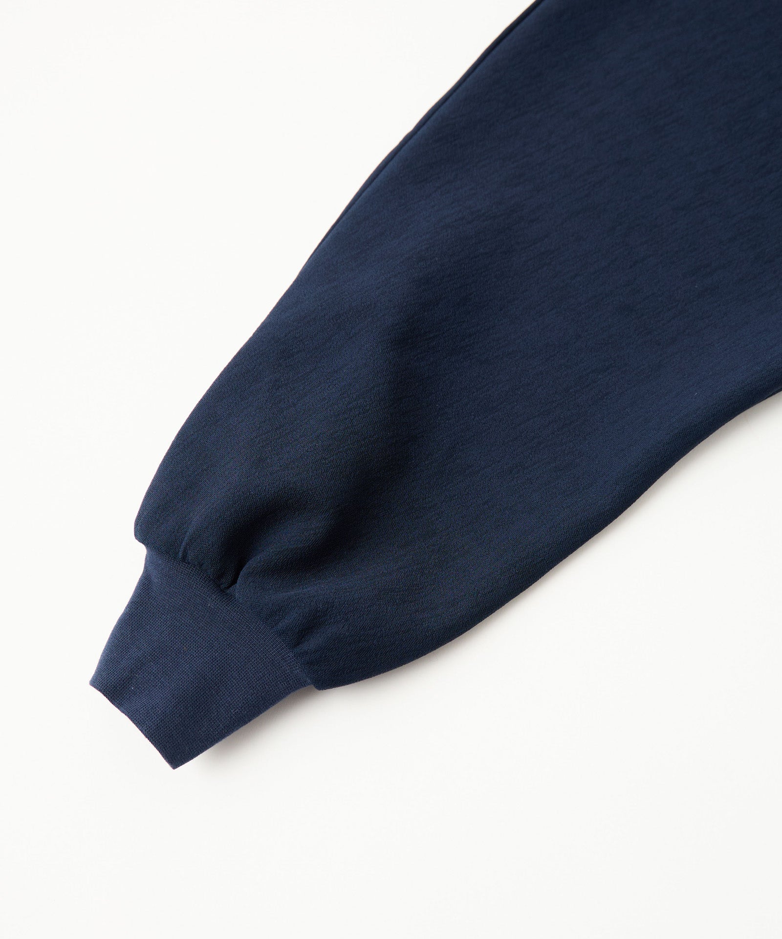 ドルマンスリーブプルオーバー