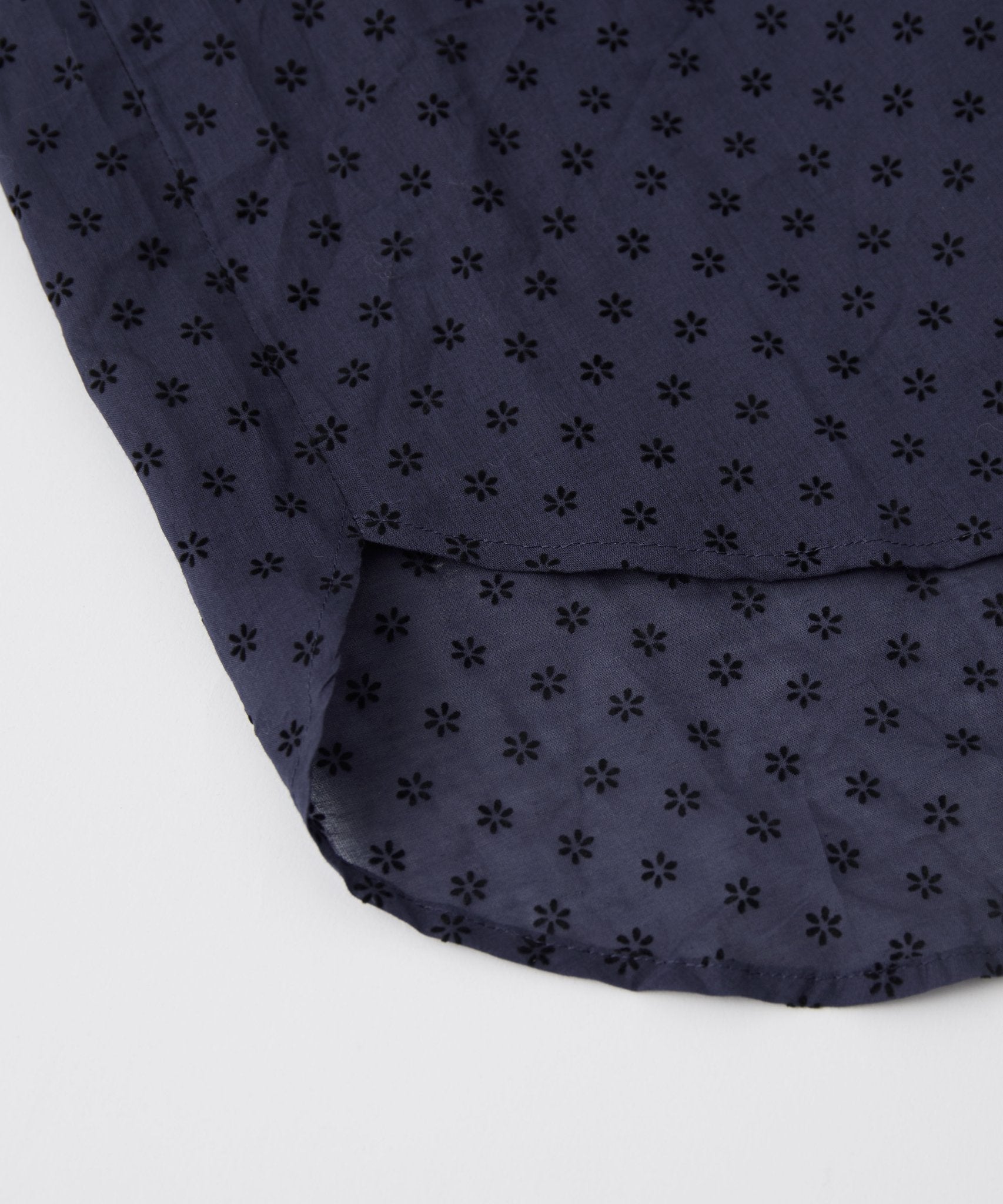 別注フロッキープリントボウタイブラウス