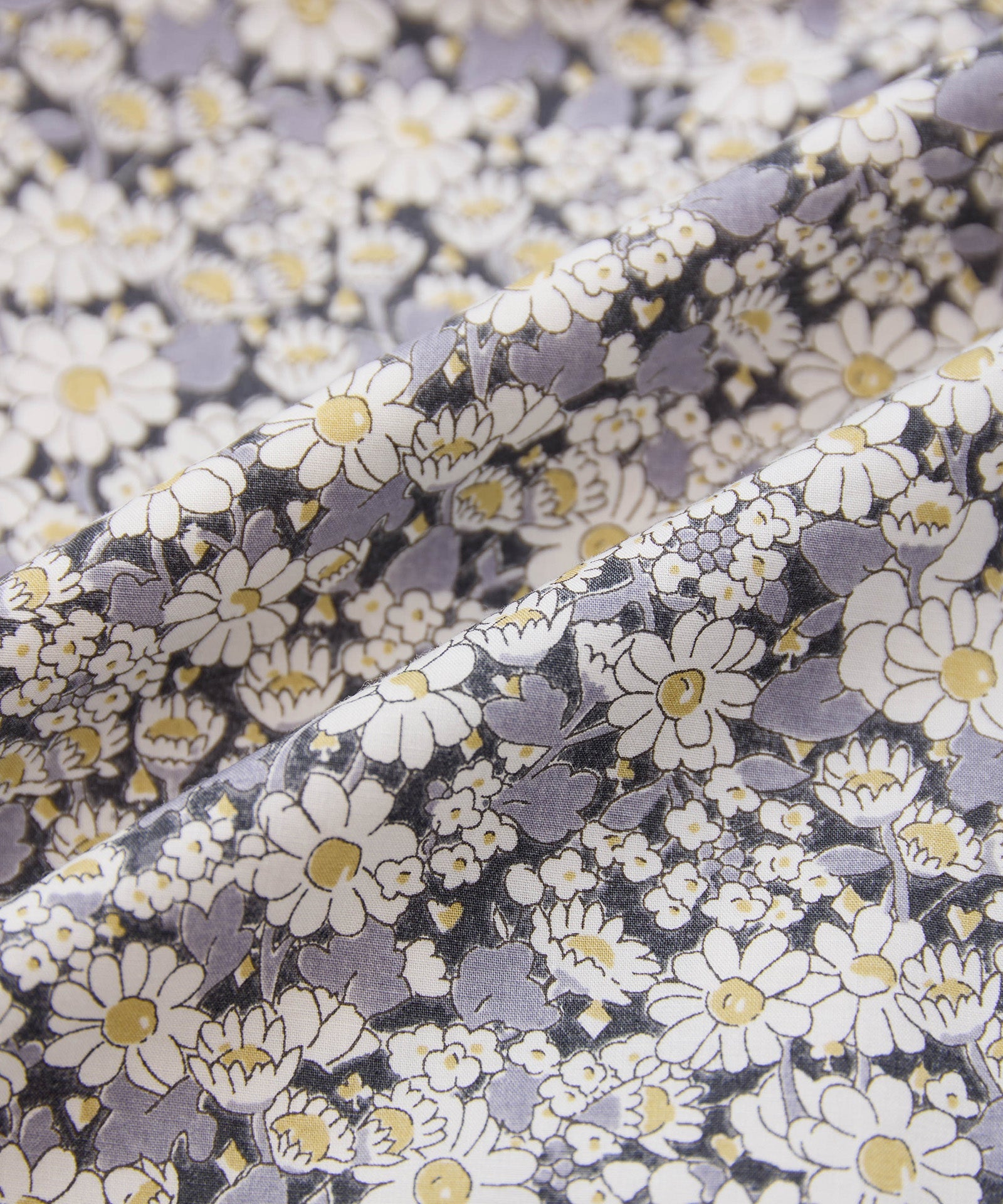 リバティプリントシャーリングブラウス