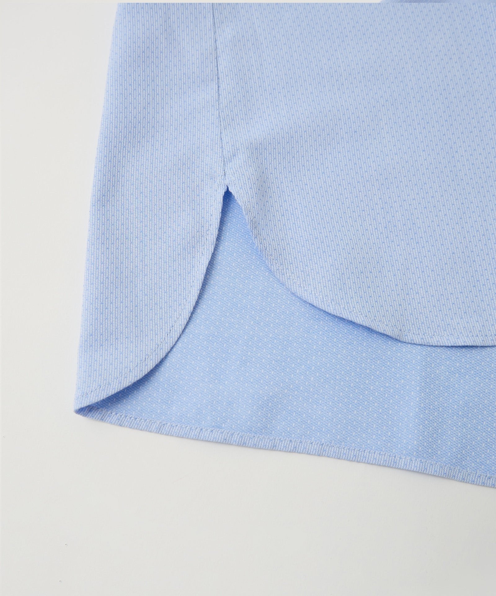 フリルブラウス