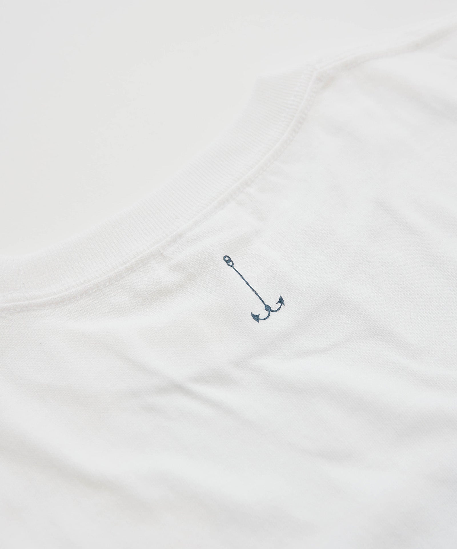 「Vivre avec la mer, le ciel et le soleil」Tシャツ